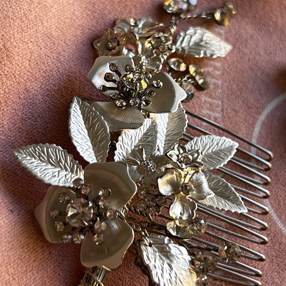 Dareth Colburn Wedding Jewelry 💍💎🌸 - Picture 3 of 4